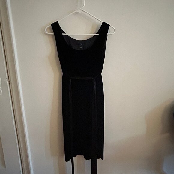 GAP Black holiday dress (never worn) - Picture 1 of 4